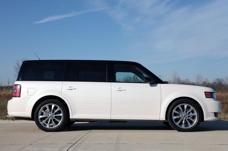  Ford Flex Titanium 2011 года  (фото 14 из 61)